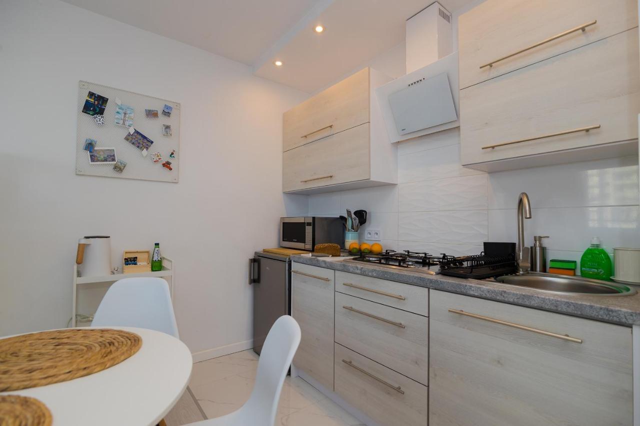 Shortstaypoland Batorego Warsawa Bagian luar foto